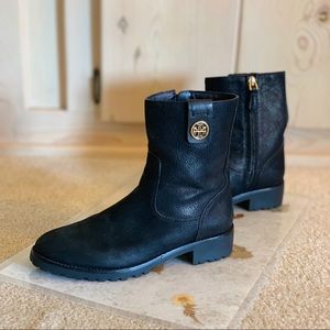 LIKE NEW Size 7 Tory Burch Black Leather Bootie